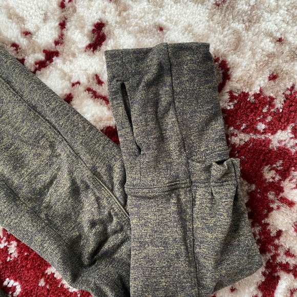 LuluLemon Hunter Green (SZ 2) Runners Jacket - Picture 3 of 5